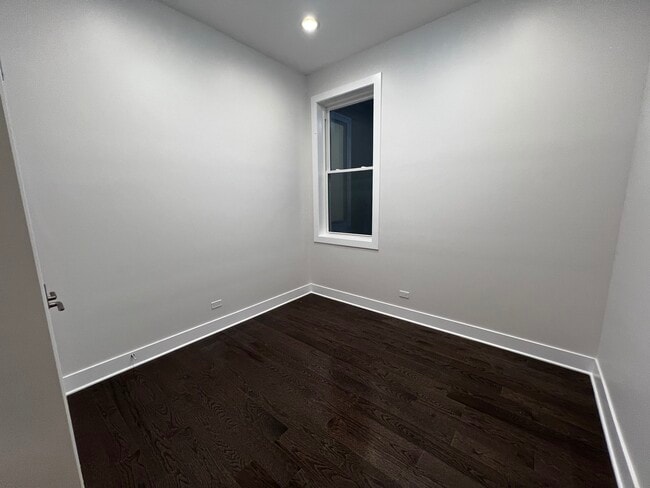 Building Photo - 4819 Main St