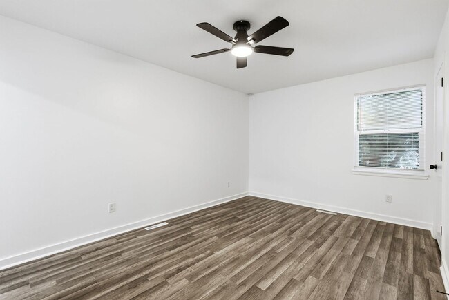 Building Photo - Everything upgraded on this 4 bedroom — top-notch finishes throughout!