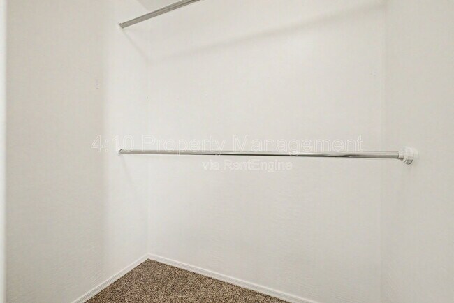 Building Photo - 6355 W Sophie Ln