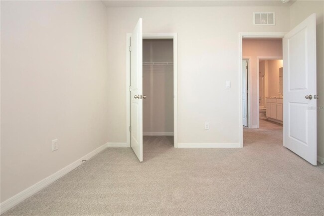 Building Photo - 3513 Hilltop Cir