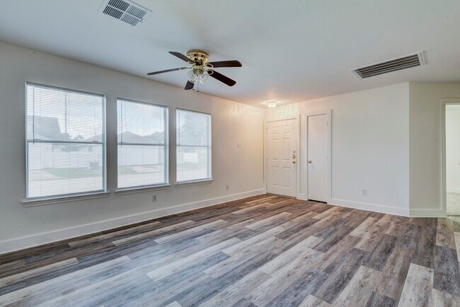 Building Photo - 9622 Farrell Dr