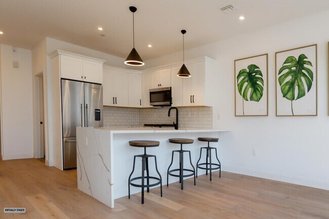 Building Photo - 580 Palisade Ave