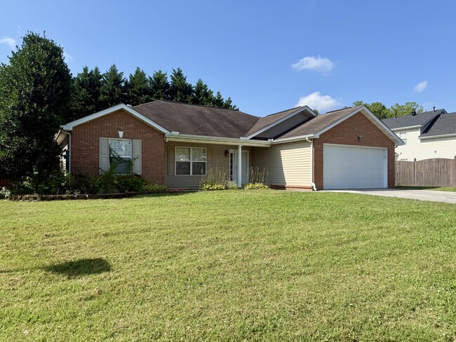 Building Photo - 5926 Gray Gables Dr