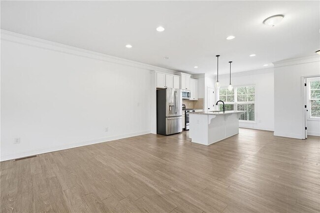 Building Photo - 1450 Baygreen Rd