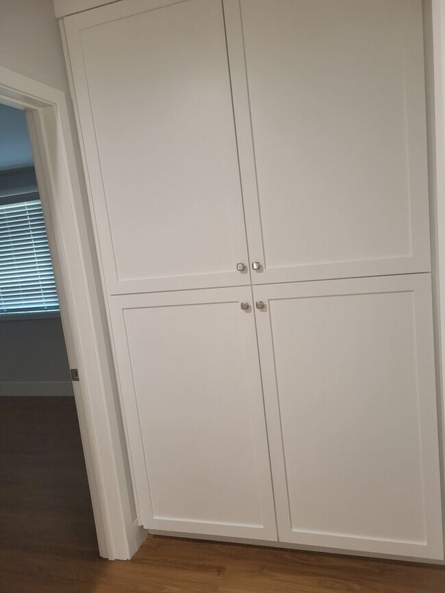 Building Photo - Namm Properties