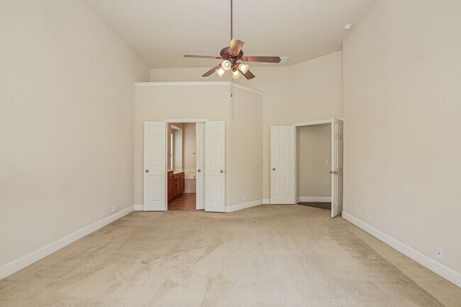 Building Photo - Immaculate Cedar Park home