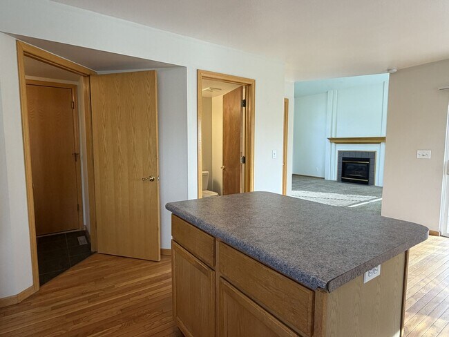 Building Photo - 625 Brewer Dr