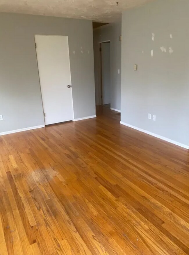 Building Photo - TFSC-B3008-3018