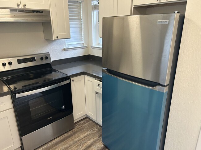 Building Photo - NB 463