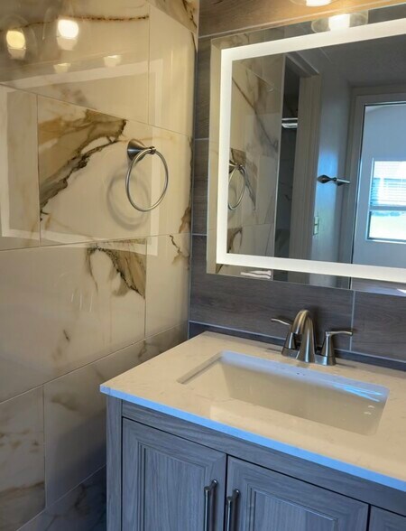 Building Photo - 31 Pebble Beach Cir