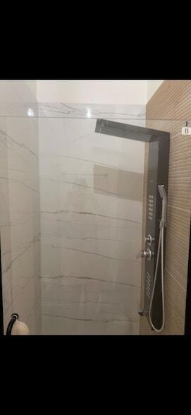 Building Photo - 4404 SW 160th Ave