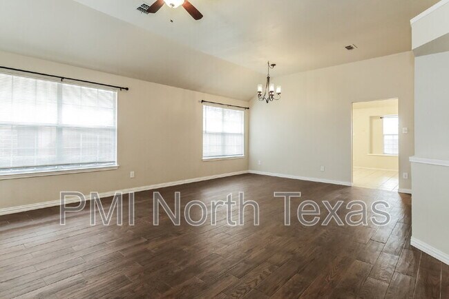 Building Photo - 6208 Mt Vernon Dr