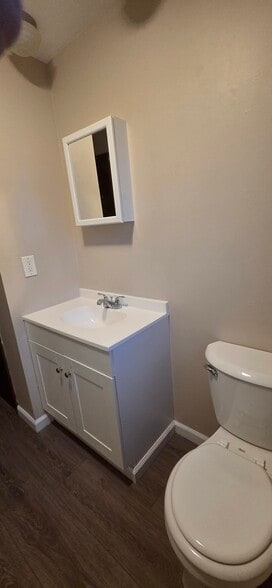 Building Photo - 175 Robert Dr