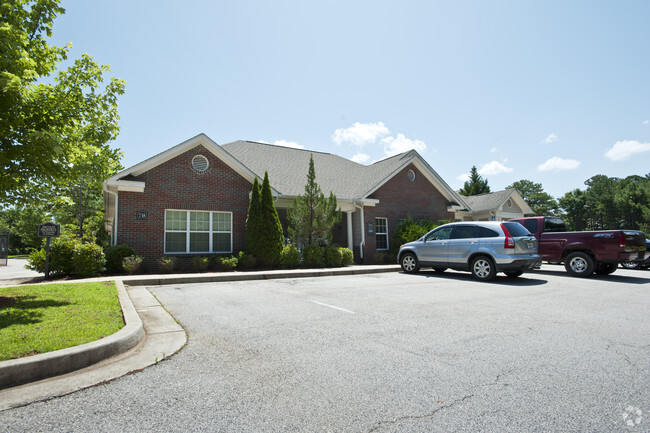Building Photo - Greenville Commons