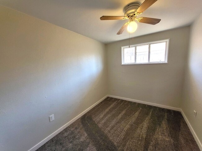 Building Photo - 3 bed 1 bath duplex in Clayton