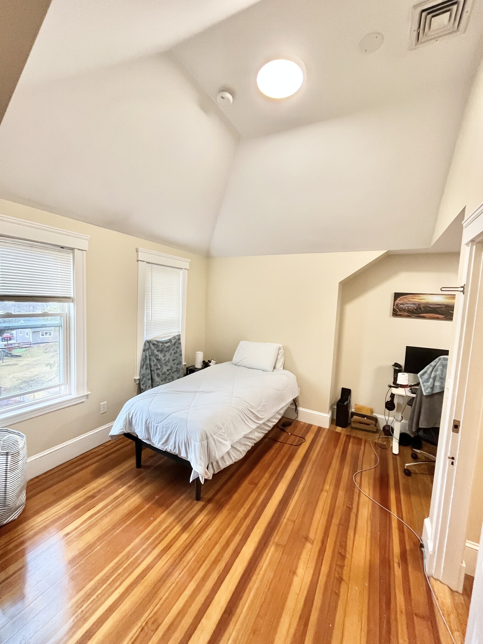 Building Photo - 1 Glenley Terrace