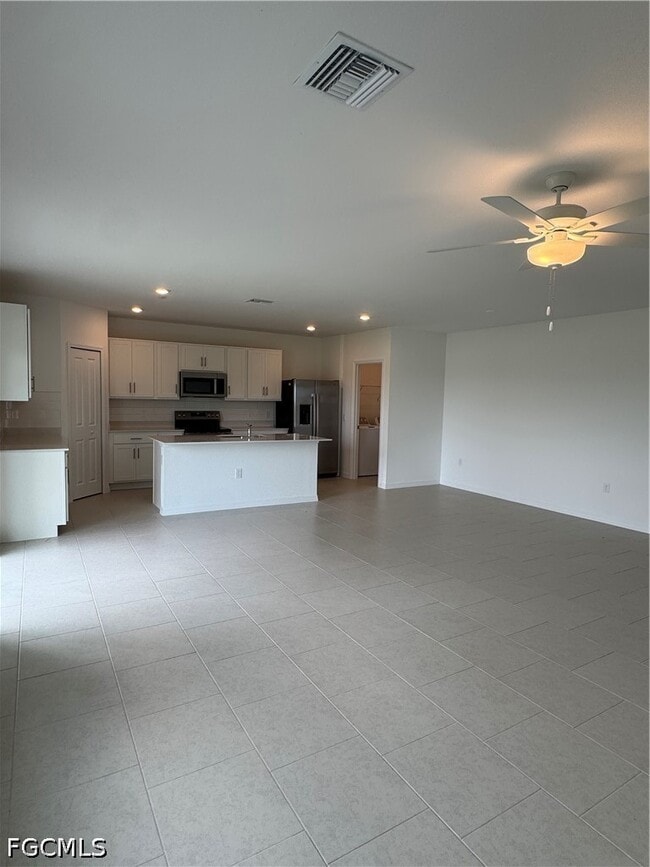 Building Photo - 16042 Palos Verdes St