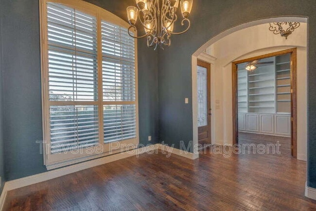 Building Photo - 10280 Mustang Downs Dr