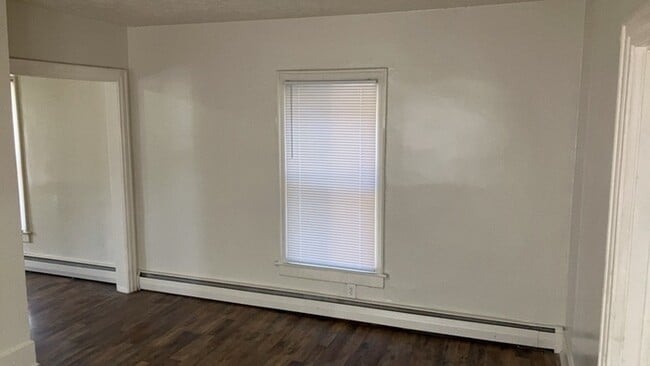 Building Photo - 1505 Lawn Ave