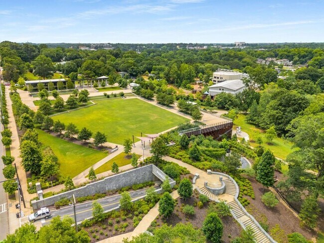 Building Photo - 655 Mead St SE