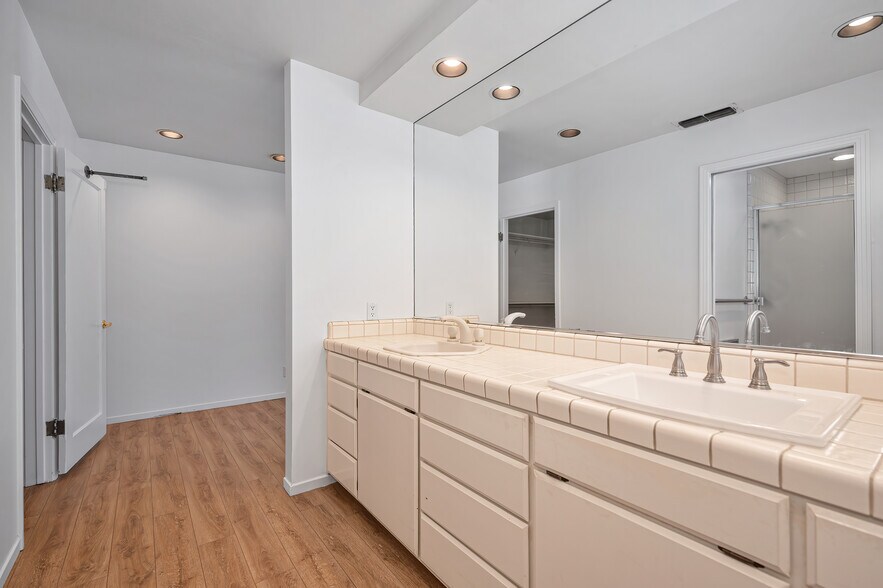 Building Photo - 2832 Scandia Way