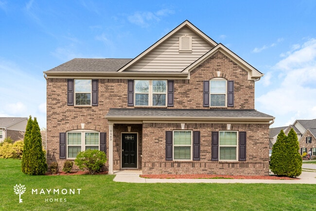 Building Photo - 1543 Oak Dr