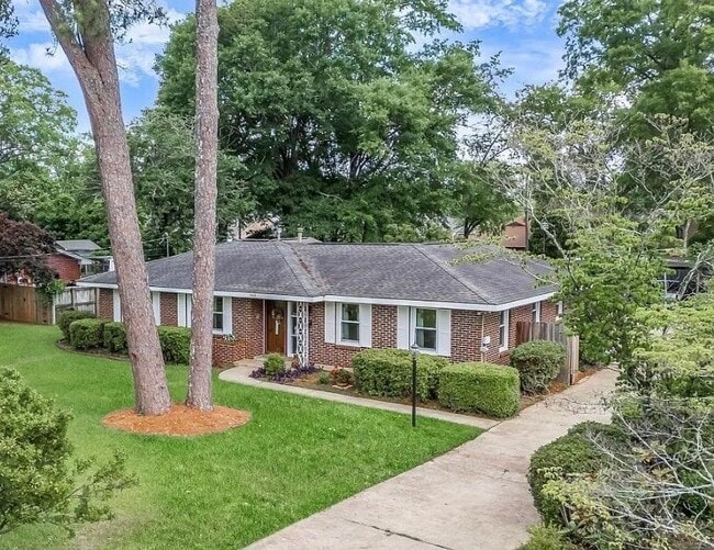 Primary Photo - 3843 Marie Cook Dr