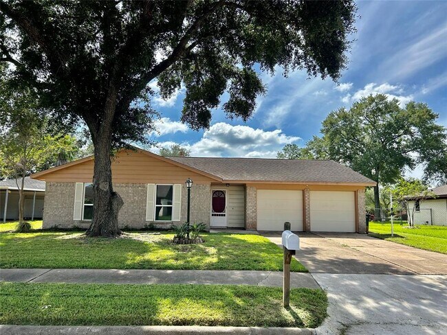 Primary Photo - 1808 Sleepy Creek Way