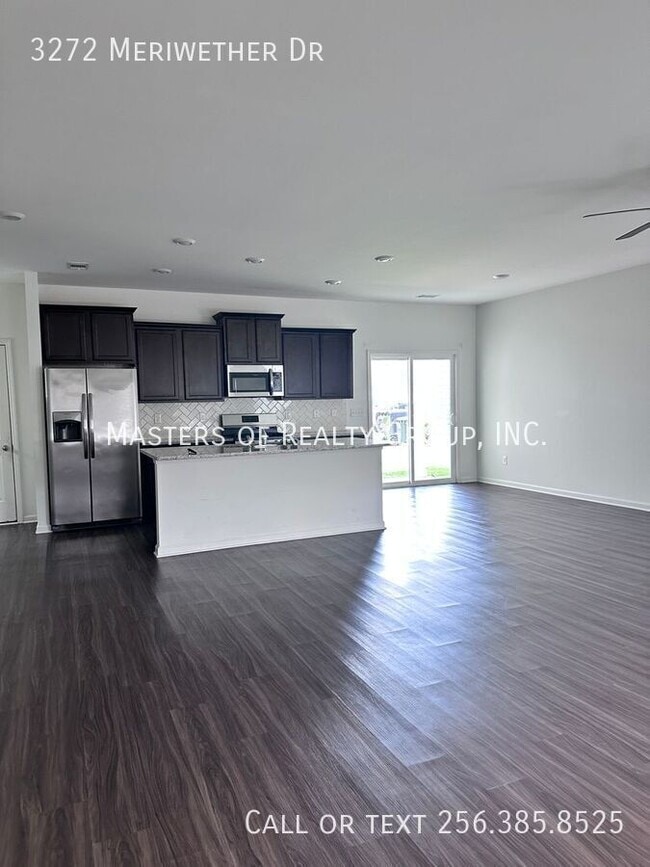 Building Photo - 3272 Meriwether Dr