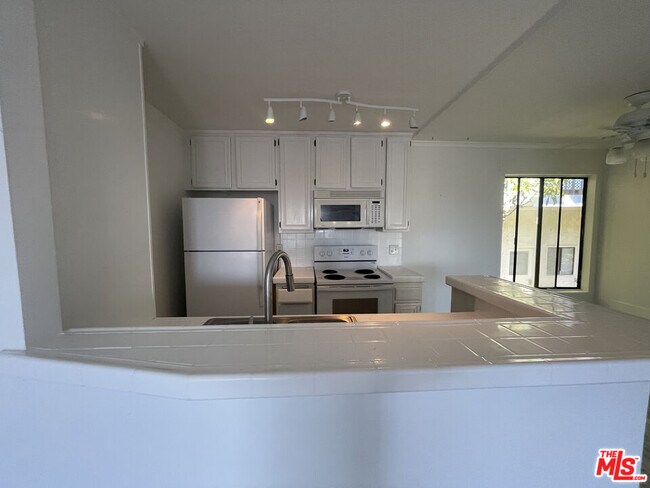 Building Photo - 26668 Seagull Way