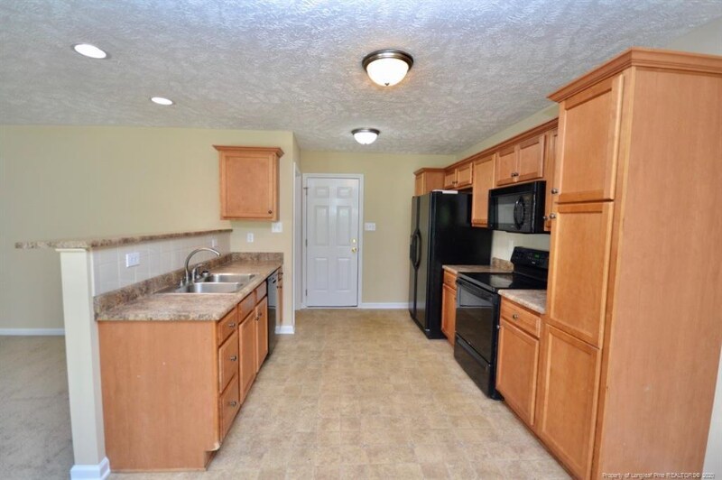 Building Photo - 361 Americana Dr