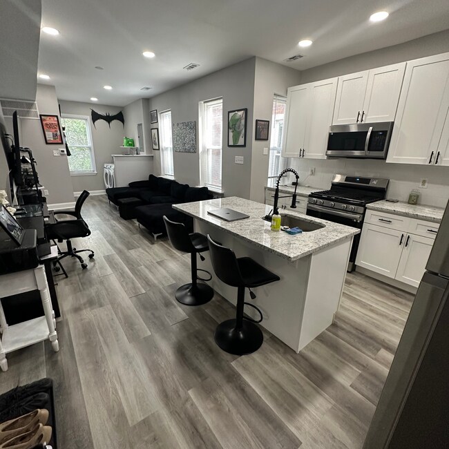 Kitchen - 921 N 66th St