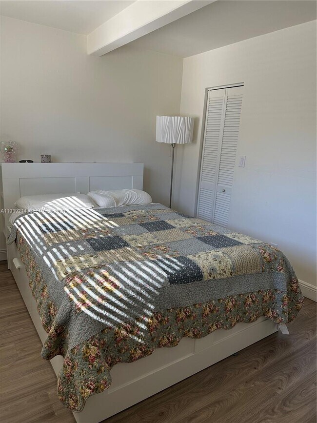 Building Photo - 1145 S Flagler Ave