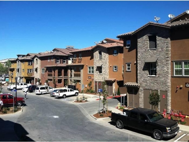 Building Photo - 506 Umbria Pl