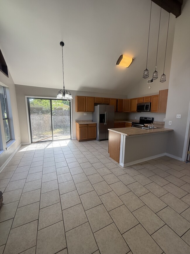 Building Photo - Sweetgum