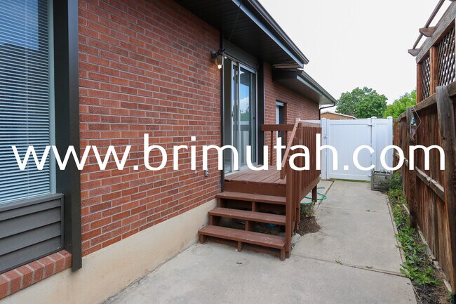 Building Photo - 3671 S 2245 E