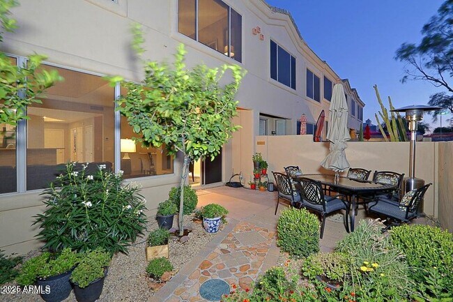 Building Photo - 11022 N Indigo Dr