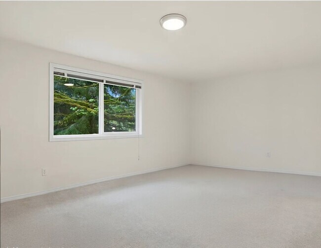 Building Photo - 4017 251st Way NE
