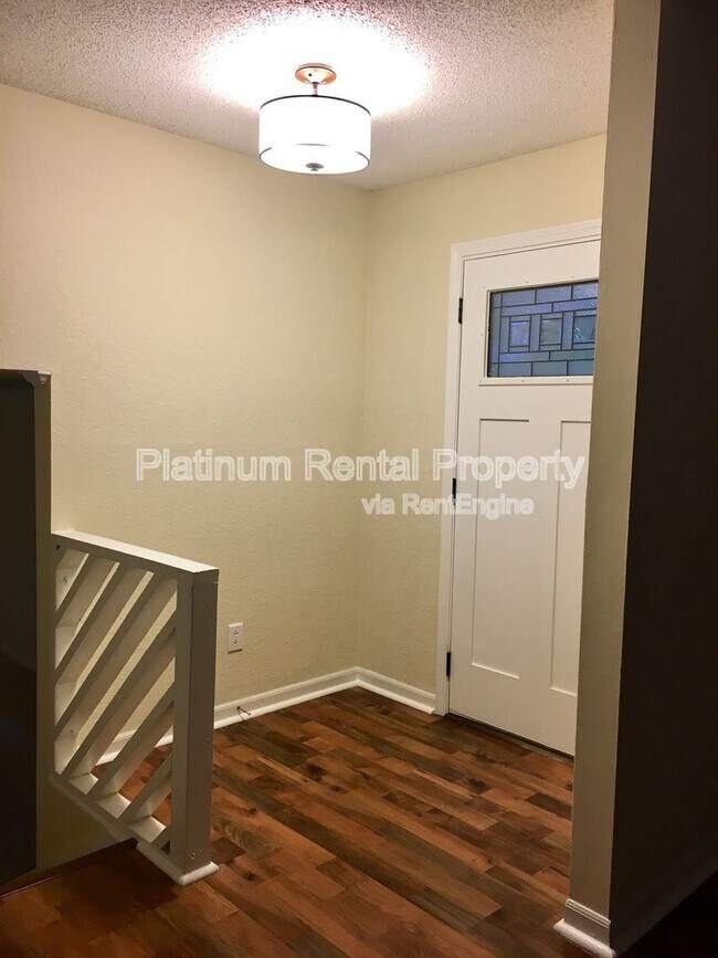 Building Photo - 9775 Loblolly Ln