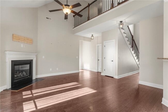 Building Photo - 411 W Sundance Dr