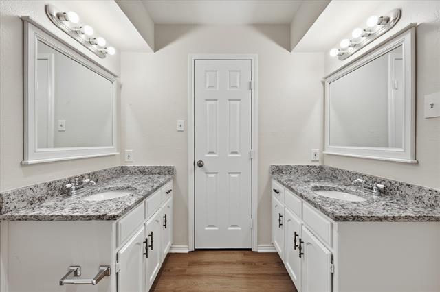 Building Photo - 7913 Pebblebrook Dr