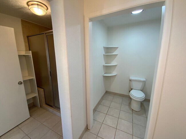 Building Photo - 3 Bedroom Single Story Home Available Near...