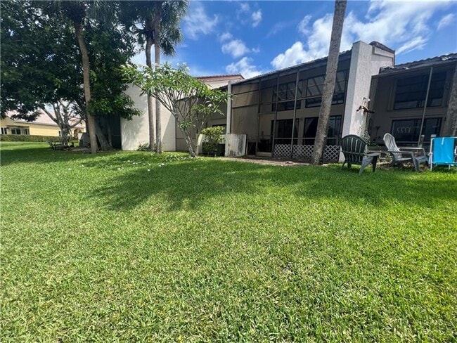 Building Photo - 211 NW 45th Ave