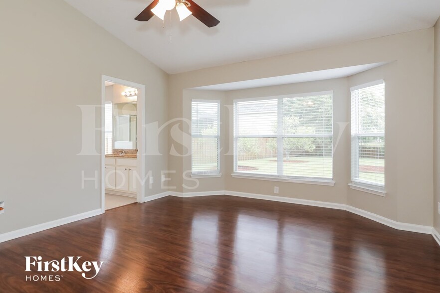 Building Photo - 1105 Beckingham Dr
