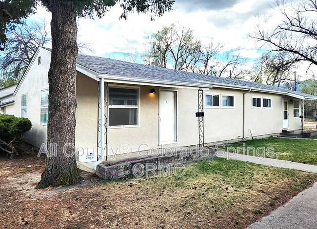 Primary Photo - 212 N Logan Ave