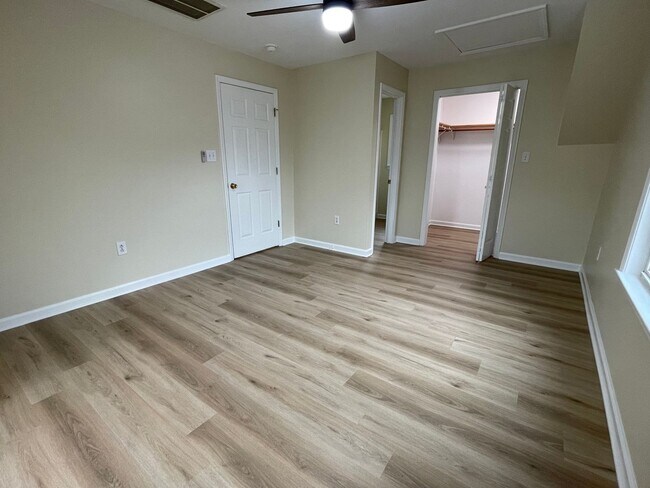 Building Photo - Incredible, newly renovated 3 br 3.5 ba Ca...
