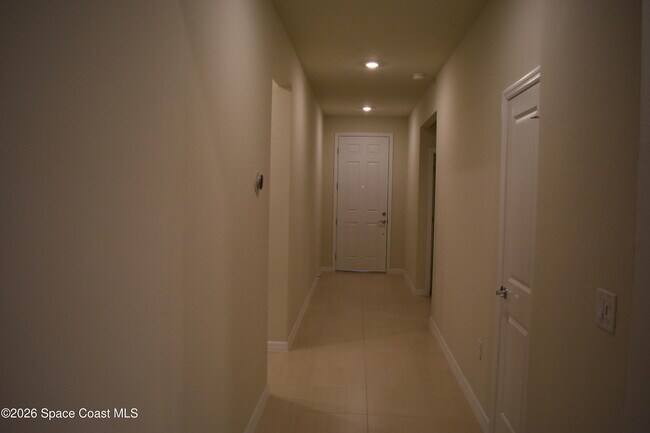 Building Photo - 5039 Sunnytime St