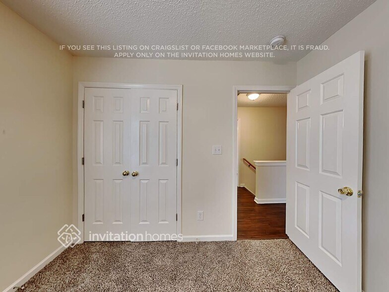 Building Photo - 3612 Deering Dr