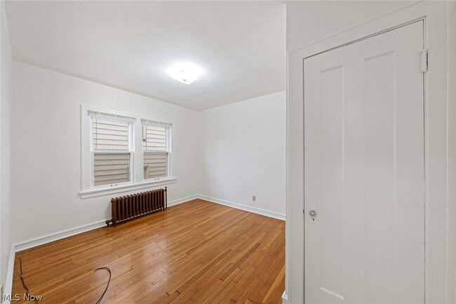 Building Photo - 3850 Mayfield Rd