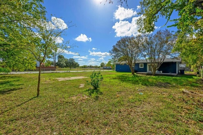 Building Photo - 6214 Club Terrace